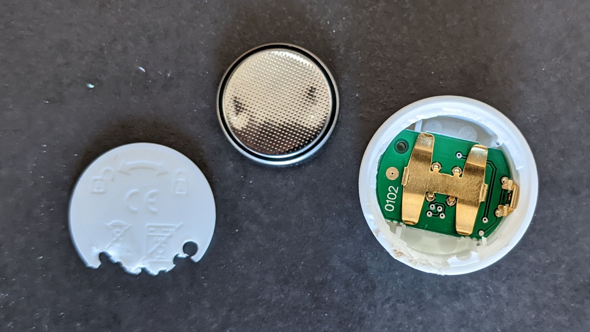 Module électronique Brita ouvert, pile sortie